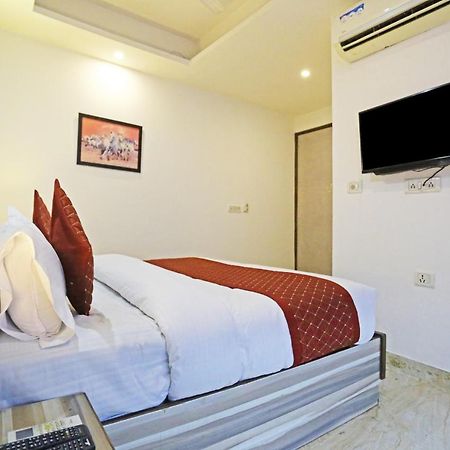 Hotel The Best Near Delhi Airport New Delhi Exteriör bild
