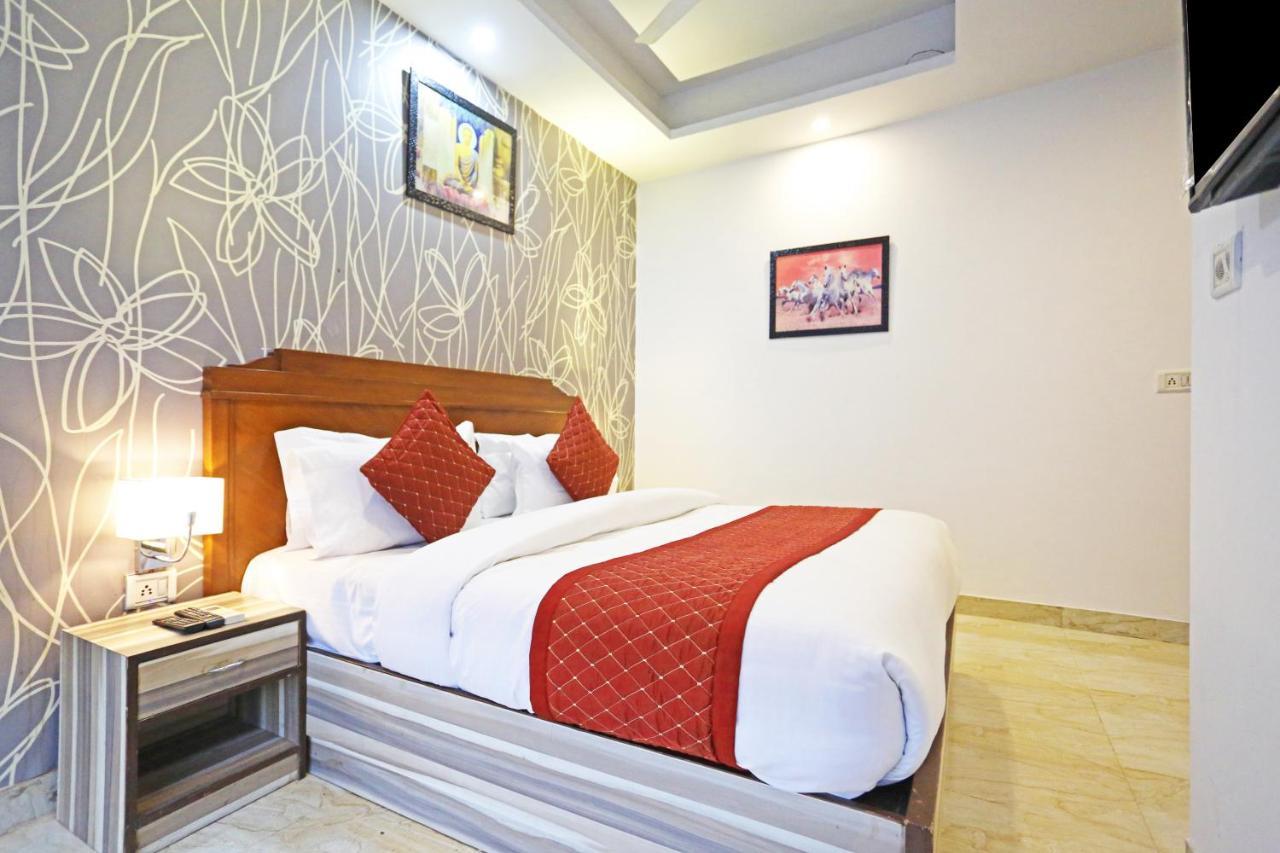 Hotel The Best Near Delhi Airport New Delhi Exteriör bild