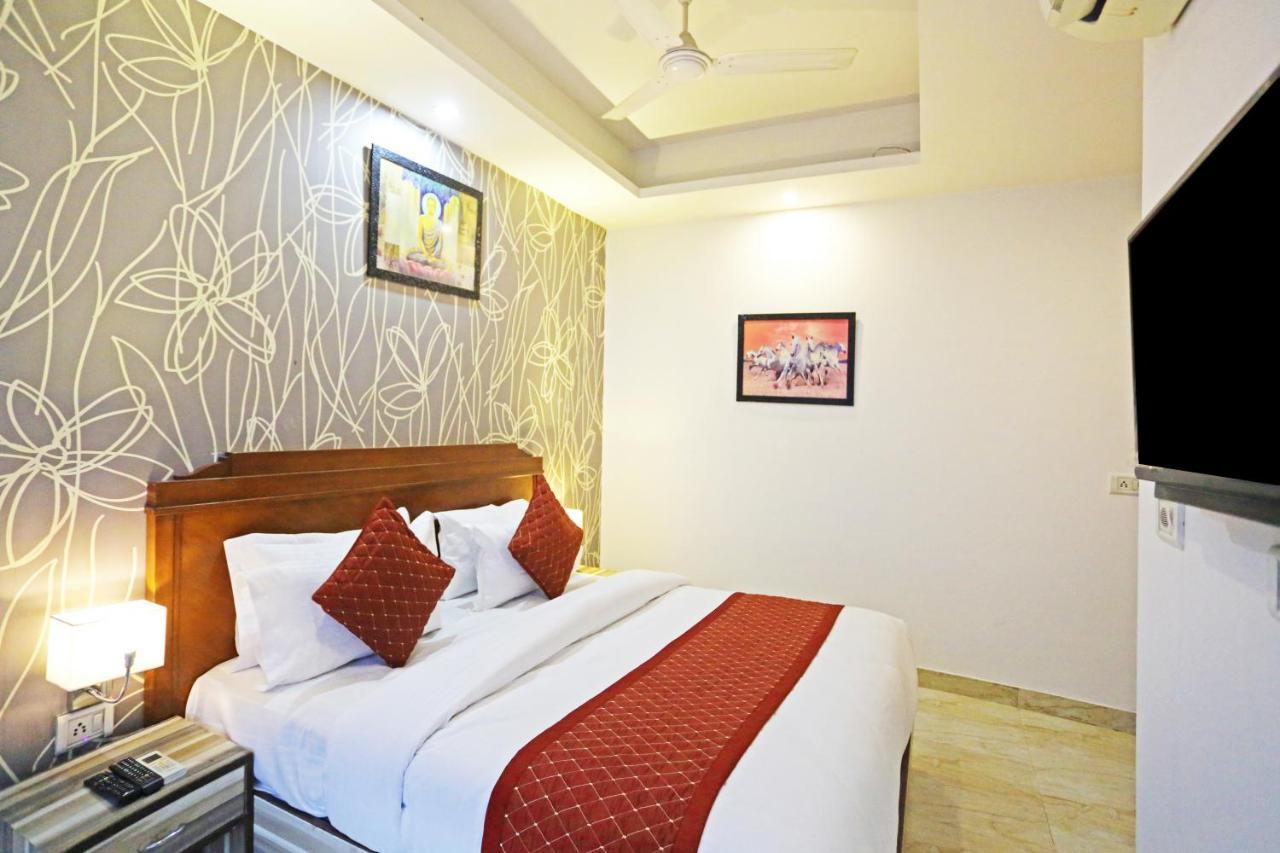 Hotel The Best Near Delhi Airport New Delhi Exteriör bild