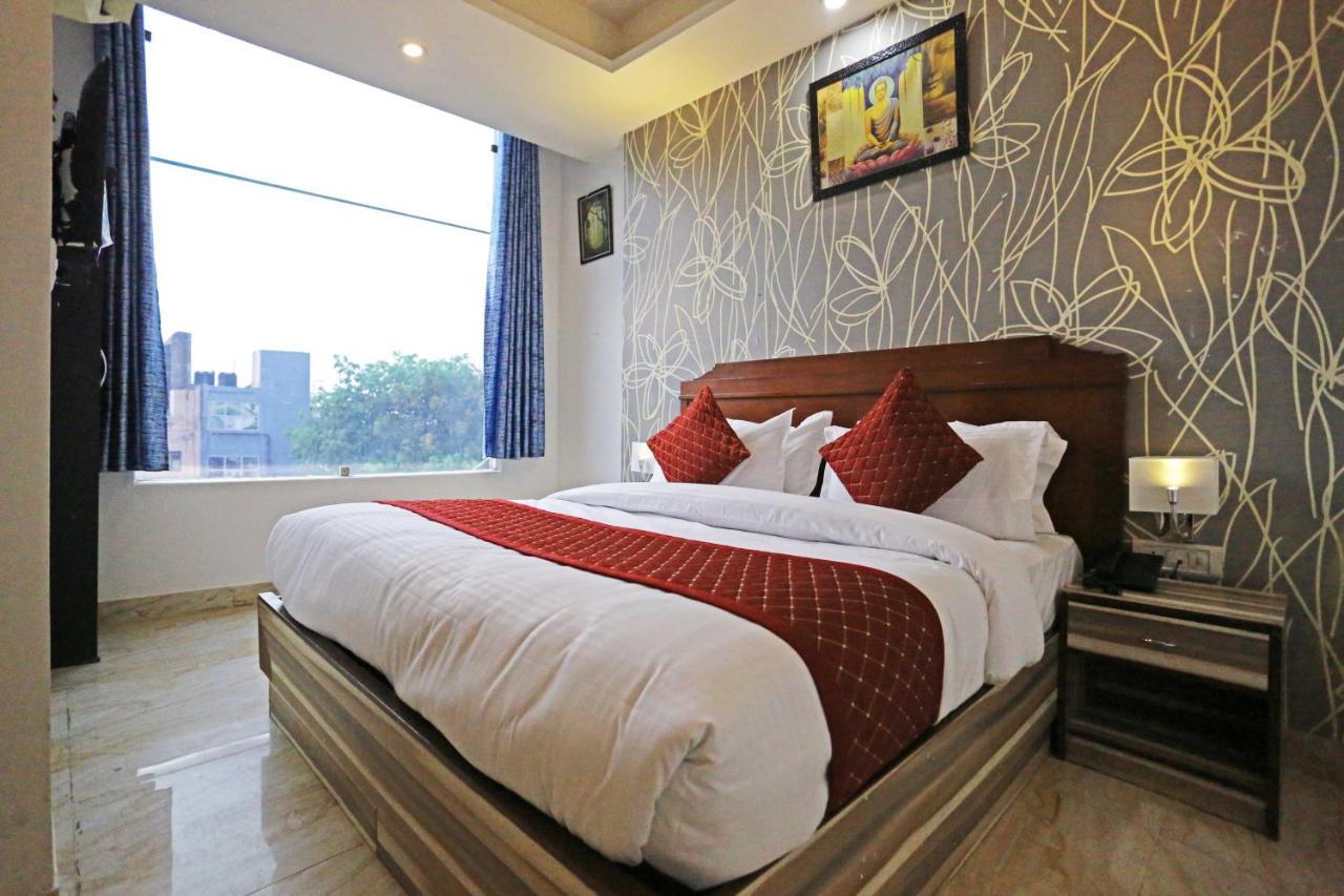 Hotel The Best Near Delhi Airport New Delhi Exteriör bild